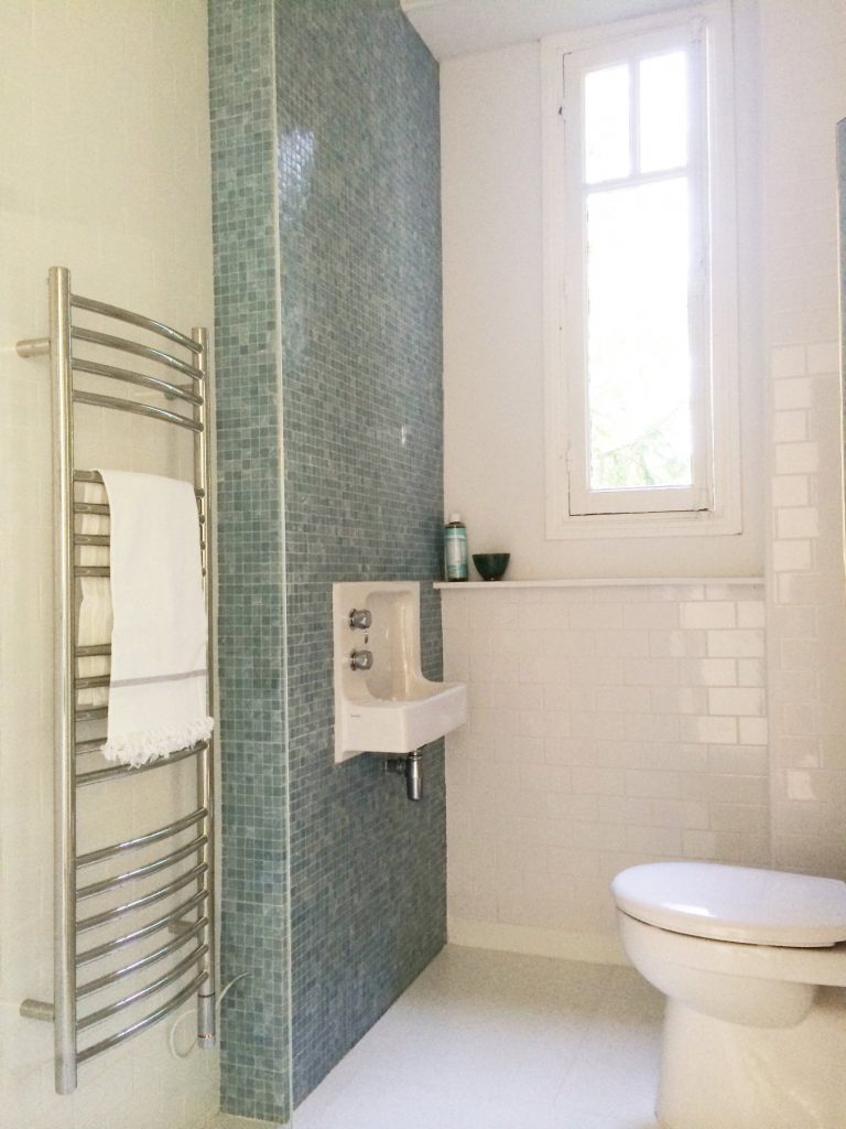 small bathrooms in Bath