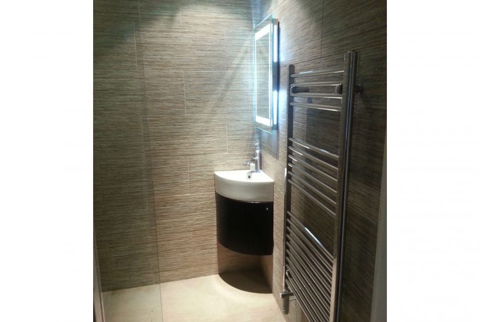 20130829 195908White 969X650 2 | Total Bathrooms, Bath