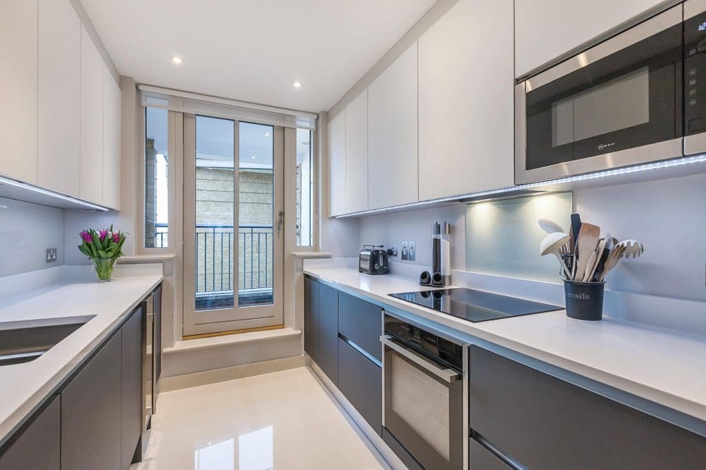 88 Dundee Wharf 001 Melanie Harwood | Culina Kitchens, Wimbledon