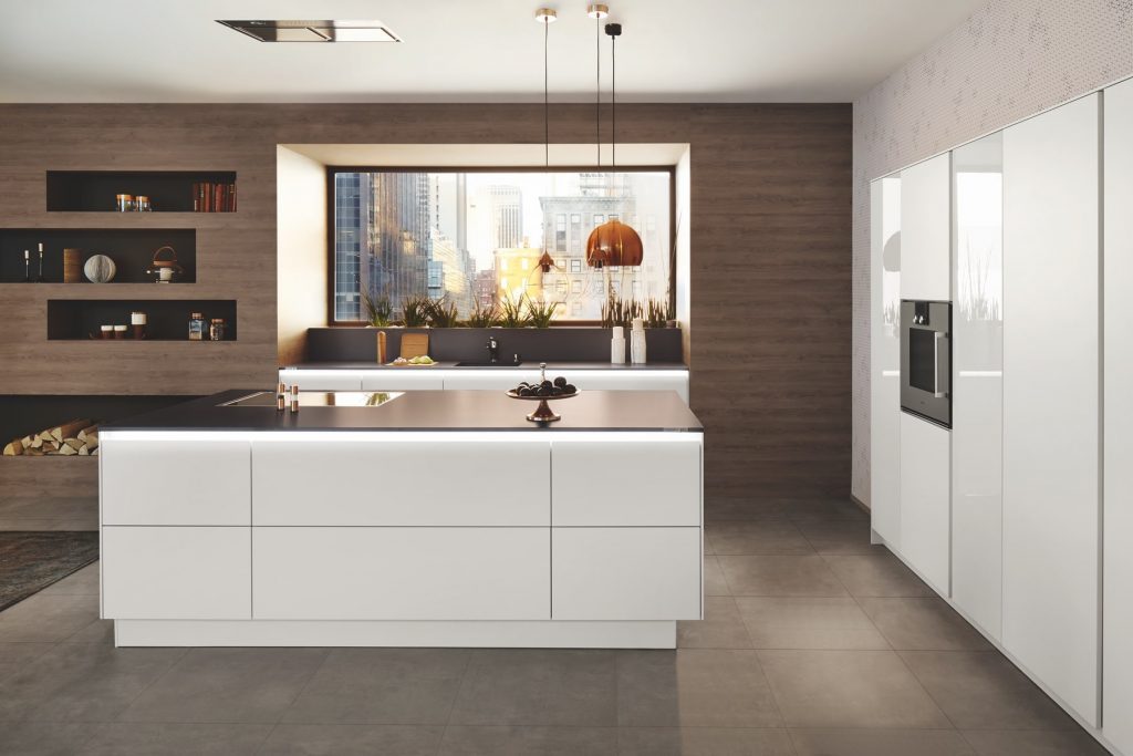 Ballerina White Gloss Handleless Kitchen | Jigzaw Interiors, Stockwell